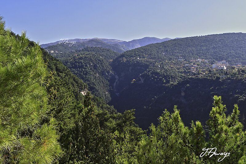 "Ain't no mountain high...ain't no valley low" ig_nature  ig_lebanon ... (Miziâra, Liban-Nord, Lebanon)