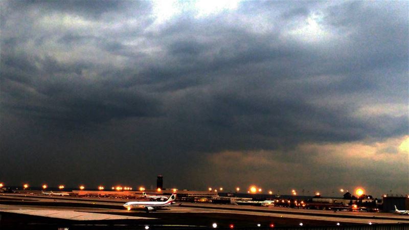 Airport ✈ photographer  photoshoot  pics  pictureoftheday  picture ...