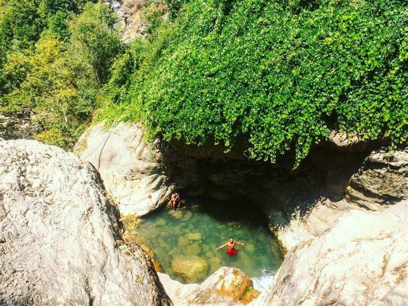 Akoura Matata🌞Male models in the pic: @nico0o0o0o0 @samersss12 😂💙💚... (Akoura, Mont-Liban, Lebanon)