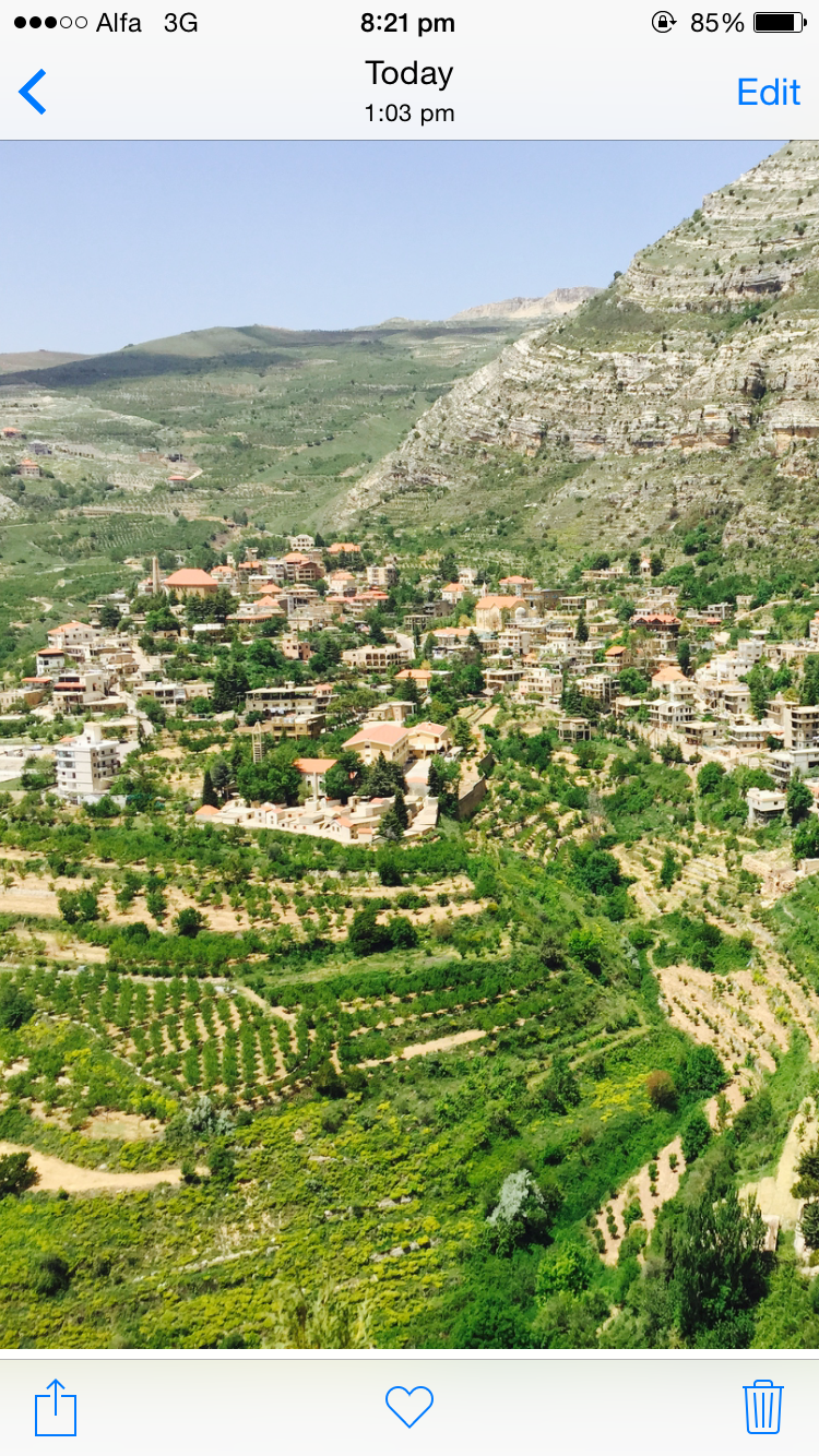 Akoura