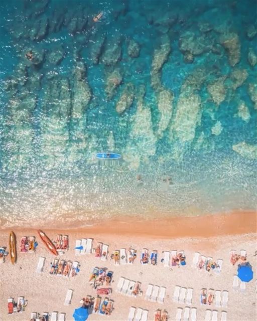 Além da deliciosa limonada, a cidade de Batroun também é bastante... (White Beach)