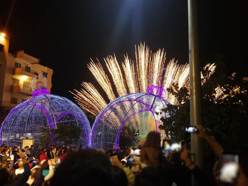 All eyes on me  batroun  batrounfestival  christmas  decoration ...