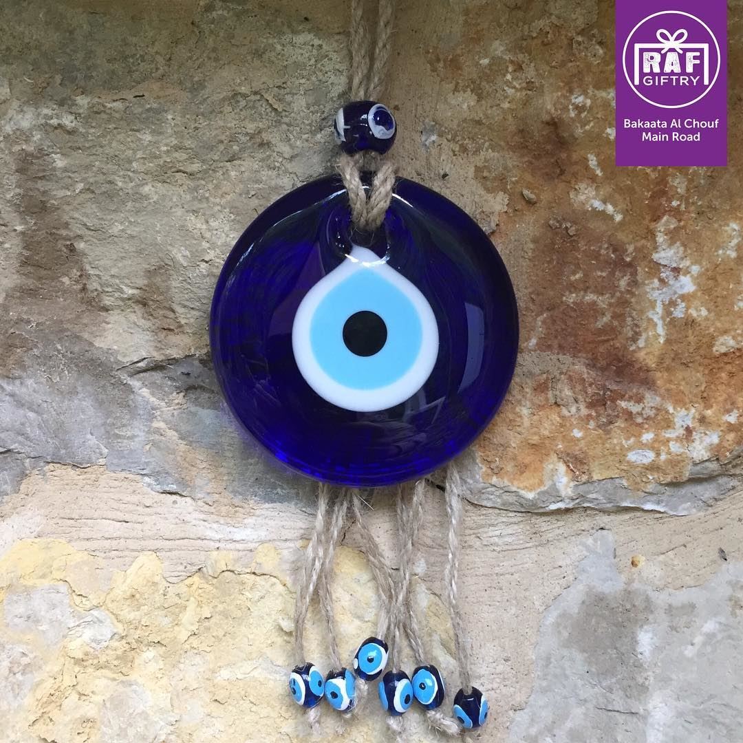 All eyes on you 👀 raf_giftry....... blueeye  eye  gift  blue ... (Raf Giftry)