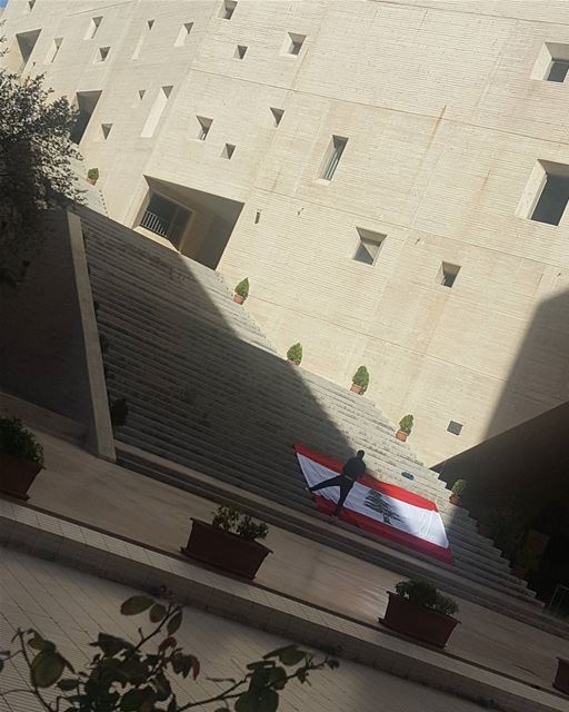Always and Forever🇱🇧🇱🇧🇱🇧... earlymorning  Lebanon  flag ... (Campus de l'Innovation et du Sport - USJ)