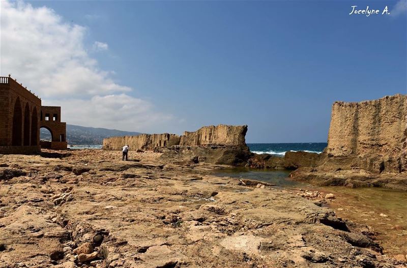 "Always look on the bright side of Life"💓 life  lifequotes  brightside ... (Batroun Old Souk)