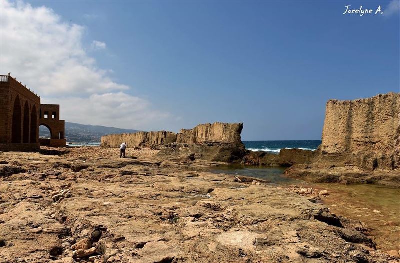 "Always look on the bright side of Life"💓 life  lifequotes  brightside ... (Batroun Old Souk)