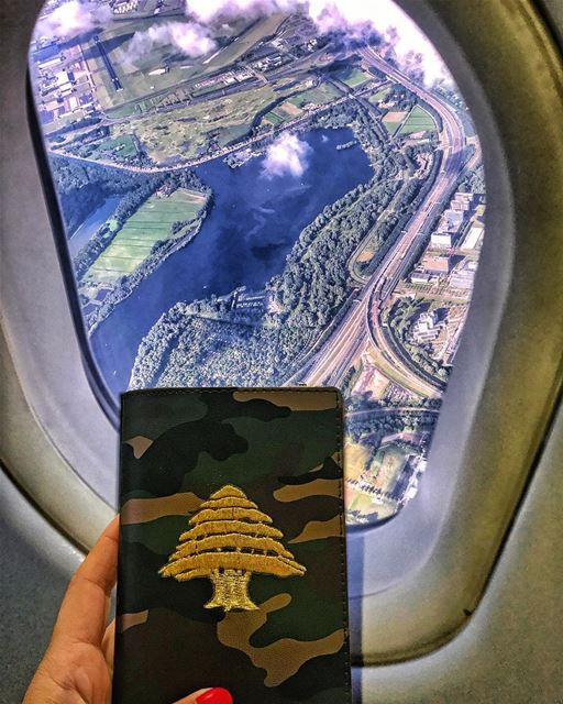 Always representing the Cedars even from above the clouds ❤️🌲❤️ @madruzi (Paris, France)