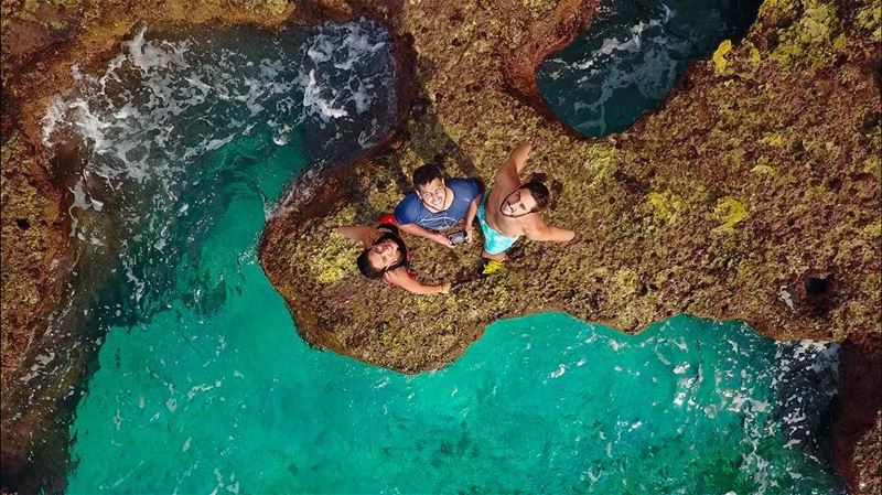 Amazing rock climbing on the sea cliffs!! 🌊🌊🌊🌊🌊🌊🌊🌊🌊... (Hamâte, Liban-Nord, Lebanon)