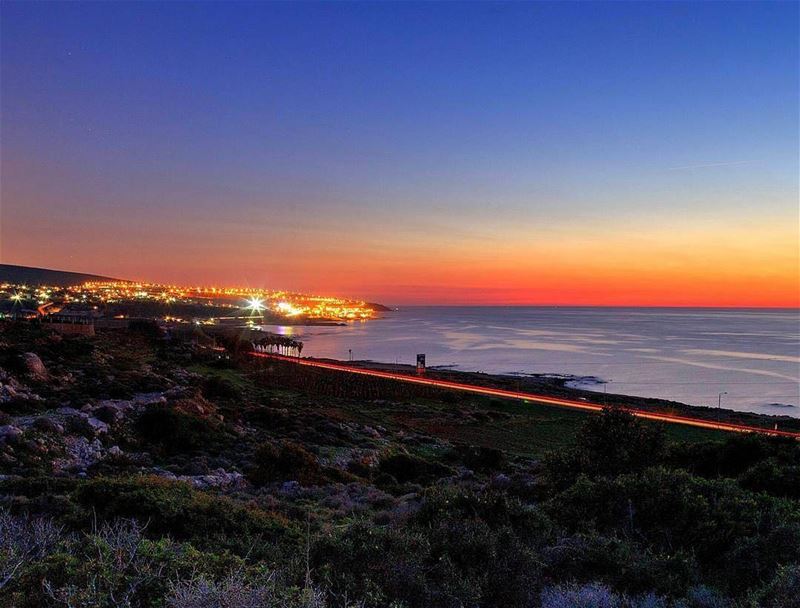 An amazing sunset from Nakoura مغيب الشمس من الناقورة Photo taken by @car (Naqoura)