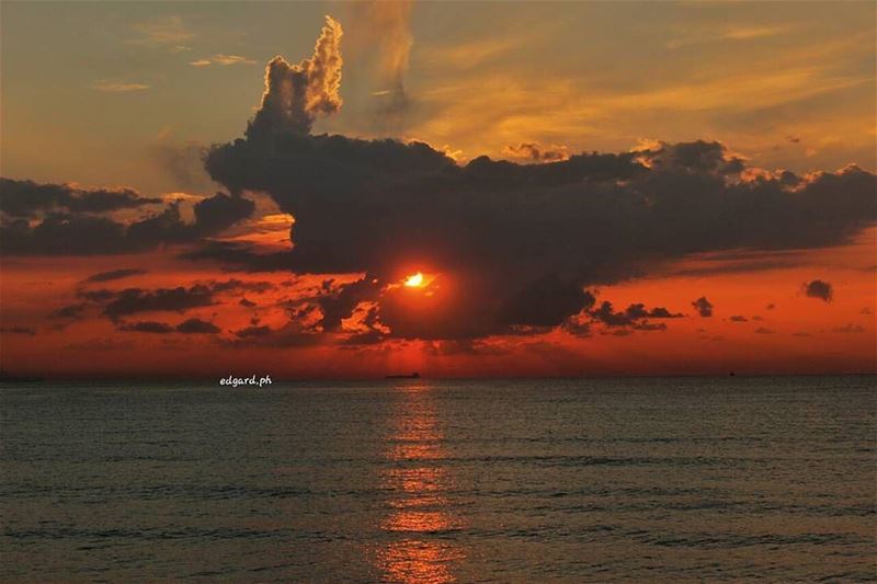 An amazing sunset from Tripoliمغيب الشمس من طرابلس - شمال لبنانPhoto... (Tripoli, Lebanon)