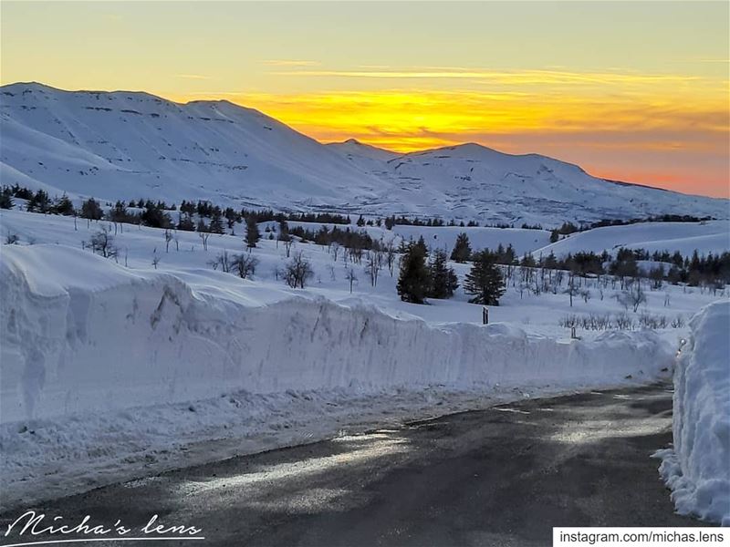 An amazing sunset  thebestinlebanon  superlebanon  feellebanon ...