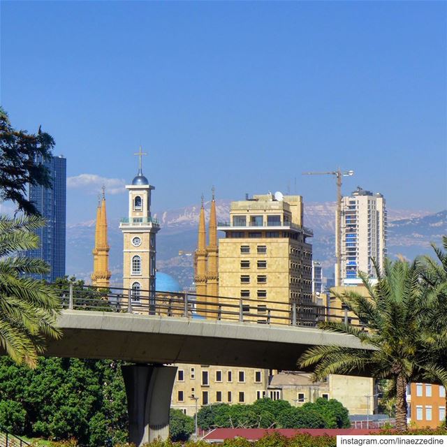 An architectural patchwork in on spot of the city......@lebanonlivingleg (Beirut, Lebanon)