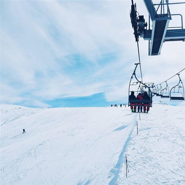 And the season begins! 🎿. 🎿  mzaar  skileb  livelovemzaar ... (Mzaar Ski Resort Kfardebian)