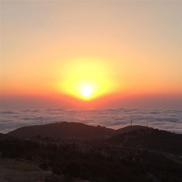  annaya  marmaroun  stcharbel  saintsoflebanon  sunsetoflebanon  charbel ... (محبسة مار شربل _ عنايا)