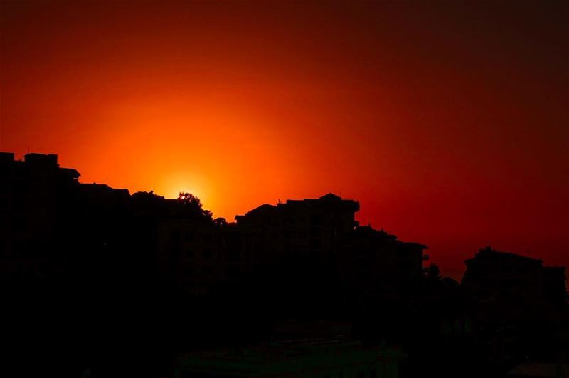 Another Bhamdoun sunset ❤️ lebanon  beirut  ig_captures   master_shots  ... (Bhamdoûn, Mont-Liban, Lebanon)