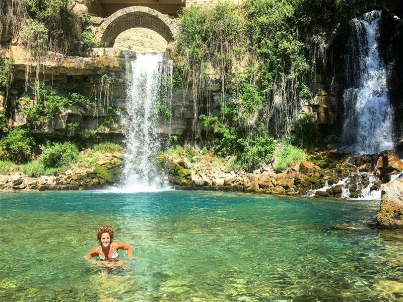 Another day another roadtrip to this fairytale cave ⛰💦🍃... (Mghâret Afqa)