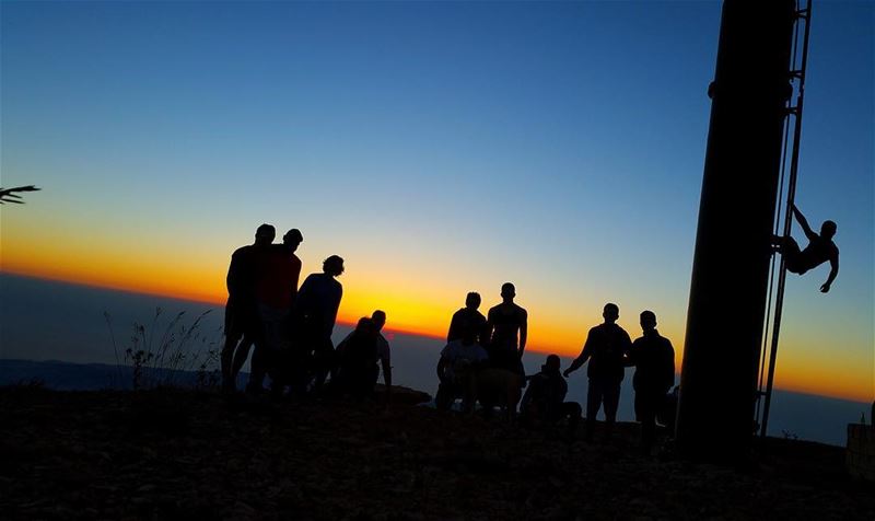 Another one for our yearbook 🇱🇧⛰🌅🌌 hike  hiking  hikingspirit  spirit... (Mzaar 2400m)