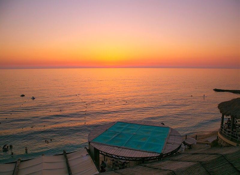 Another sunset in the memory bag. I've seen quite a few from this spot and... (Batroûn)