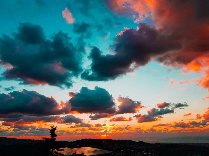 🔥  AnotherSunset ....... firesky  moodygram  agameoftones colors ... (Monteverde Village)