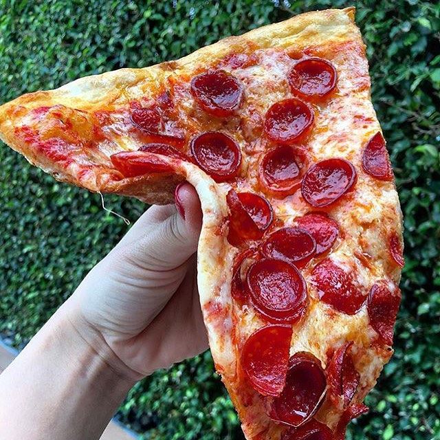 Anyone in the mood for this 🍕😱😍 Lebanon LebanonEats Beirut  Lebanese LebaneseFood Food Foodie InstaFood InstaGood FoodPorn FoodComa FoodGasm Yummy Lunch Dinner PizzaSlice pizza pepperoni fun