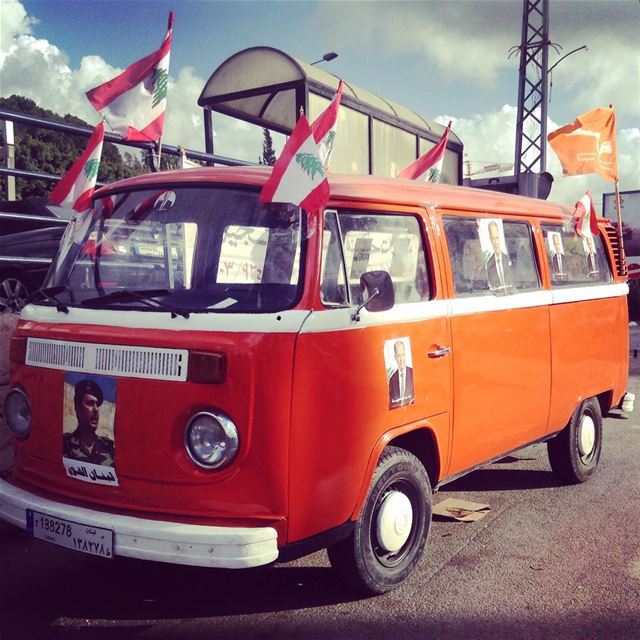 Aoun bus, Byblos