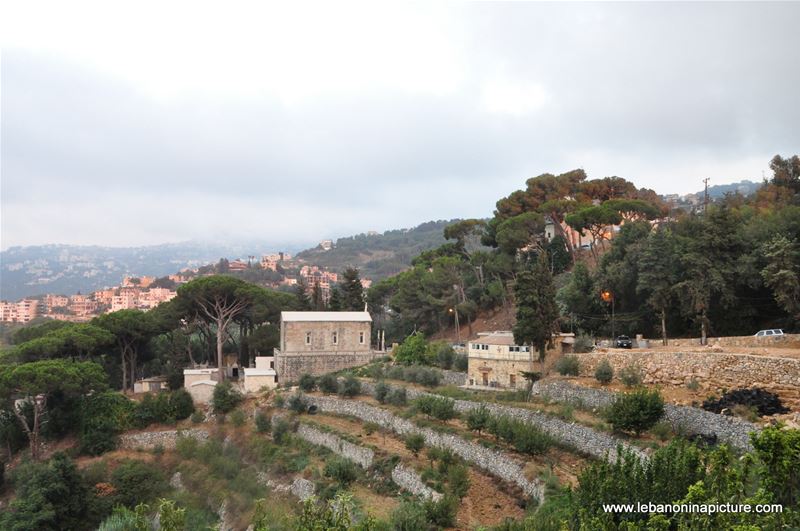 Around the World in Beit Chabeb