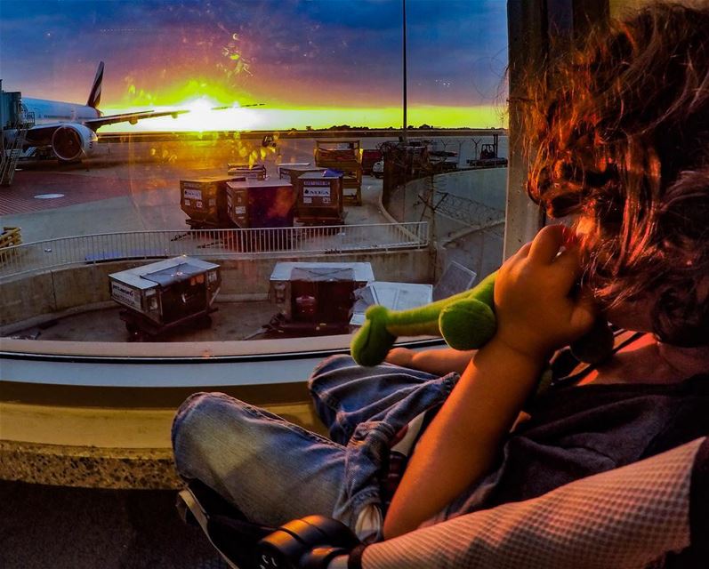  art of  waiting  beirut  airport  lebanon  kid  kidmodel  lemtb  emirates... (Beirut–Rafic Hariri International Airport)