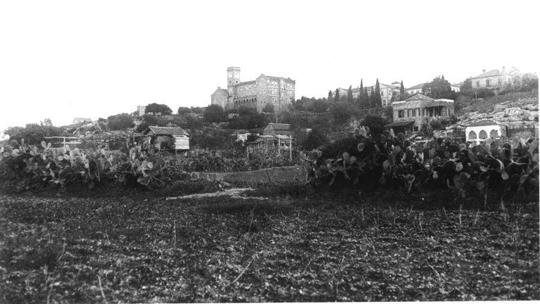 AUB Campus  1902