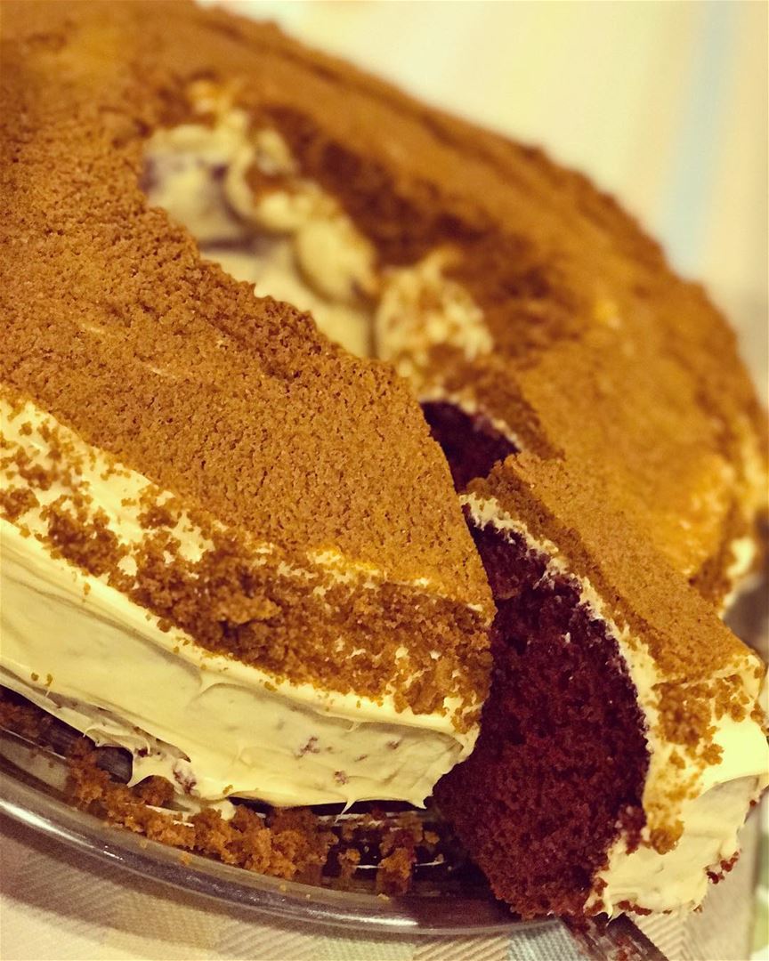 Awesome Red Velvet Cake, covered with a sweet layer of Butter Cream... (عيتات Aitat)