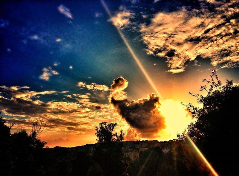  baakline  baaqline  chouf  mountlebanon  lebanon  sunset  clouds  amber ... (Baakline, Mont-Liban, Lebanon)