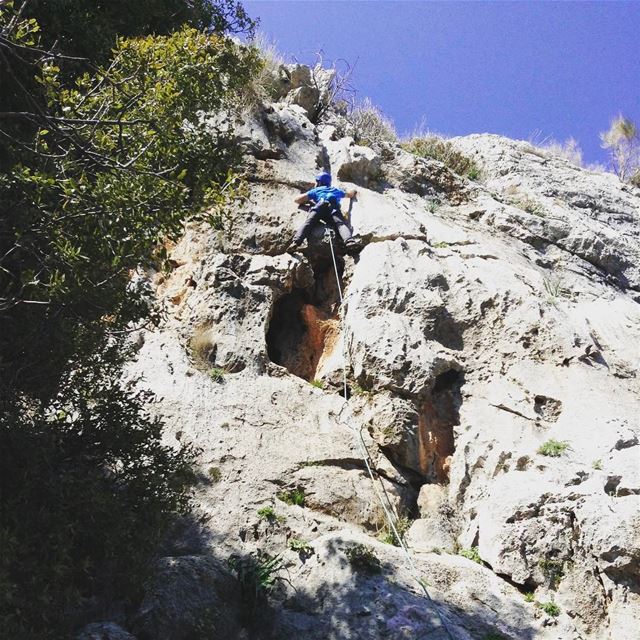 Back to  climbing after a few months off the  rock always great to be out... (Châtîne, Liban-Nord, Lebanon)