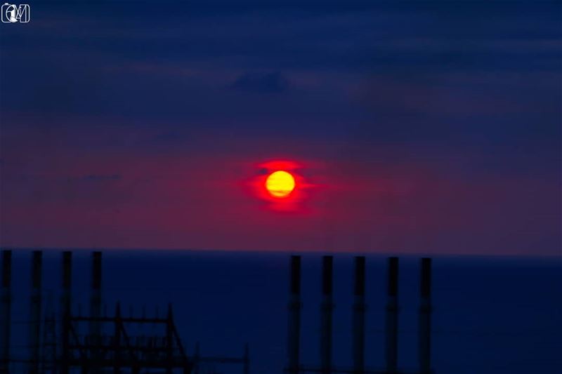 Back to my  favorite  shots  sunset  goldensun  Sunsetporn  Sky  SkyLover...