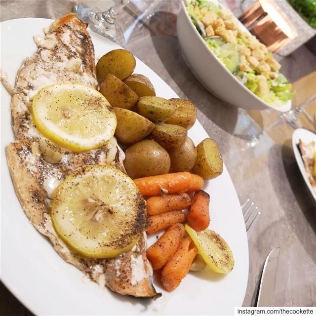 Baked Salmon and vegetables🌸Easy healthy sheet pan recipe that's done... (Greater Montreal)