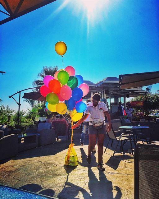 Balloons 🎈 shesonlyhappyinthesun  livelovejounieh  livelovejbeil ... (Aquamarina 2 Complex)