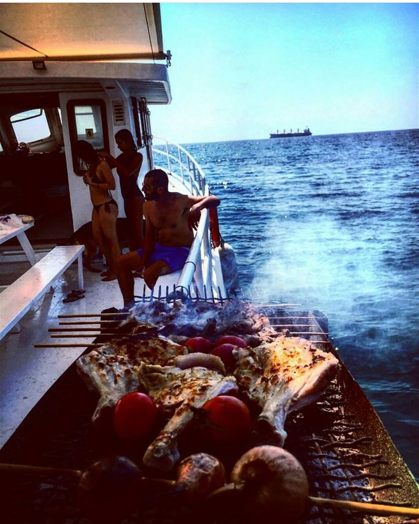  batroun  boat  trip  fun  barbecue  mediterranean  sea  batrounbeach ... (Batroûn)