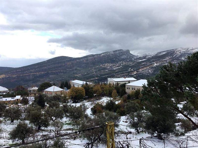  batroun  douma  village  snow  snowtime  mountains  bebatrouni  Lebanon ... (Douma, Liban-Nord, Lebanon)