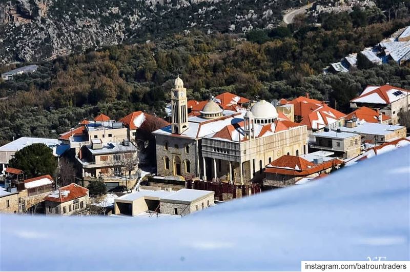  batroun  douma  village  البترون_سفرة  snow  wintertime  bebatrouni ... (Douma, Liban-Nord, Lebanon)