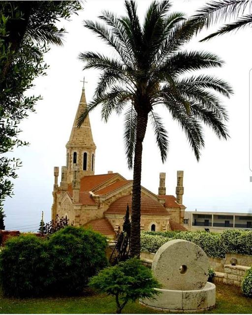  batroun  kfarabida  village  church  bebatrouni  Lebanon  northlebanon ... (Kfar Abida)
