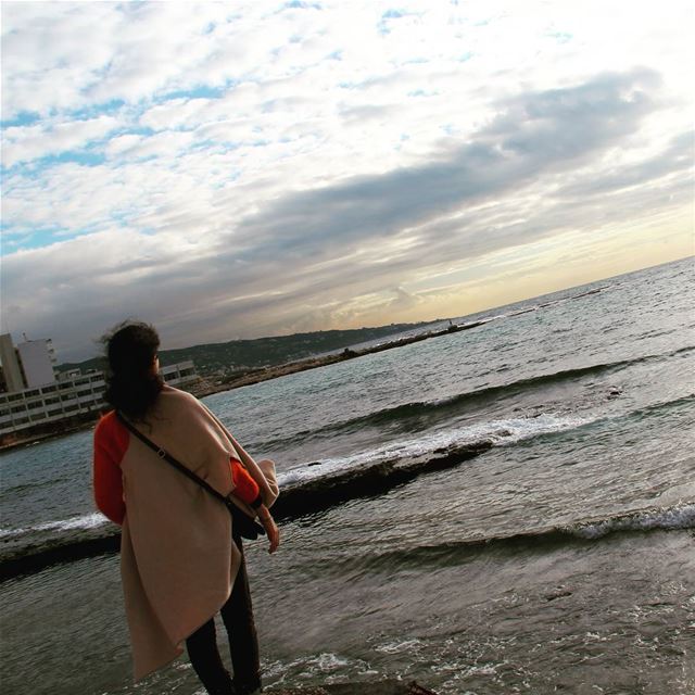  batroun lebanon poncho tailor designer fashion style middleeast... (Batroûn)