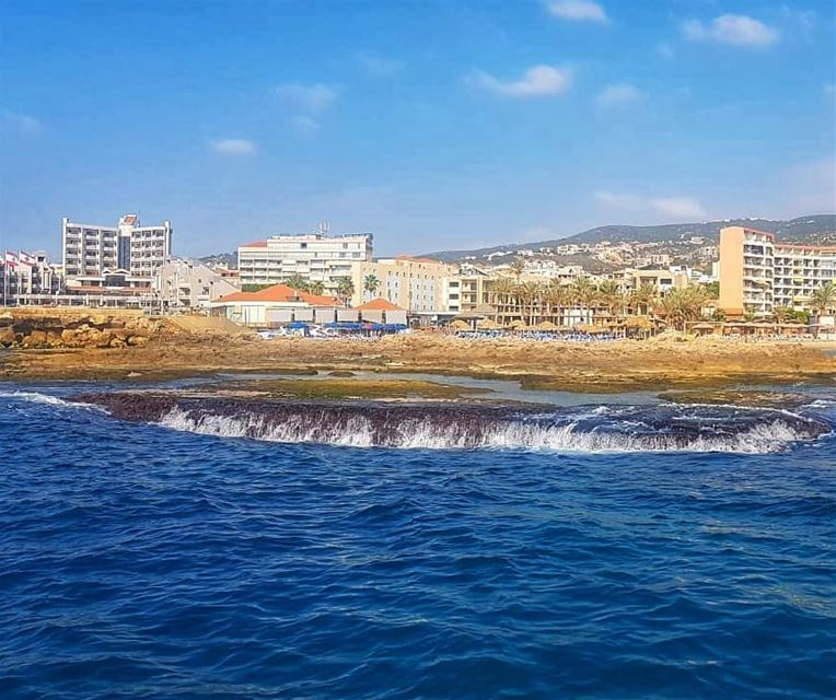  batroun  resorts  البترون_سفرة  batrounbeach  batrouncoast  sea ... (Batroûn)