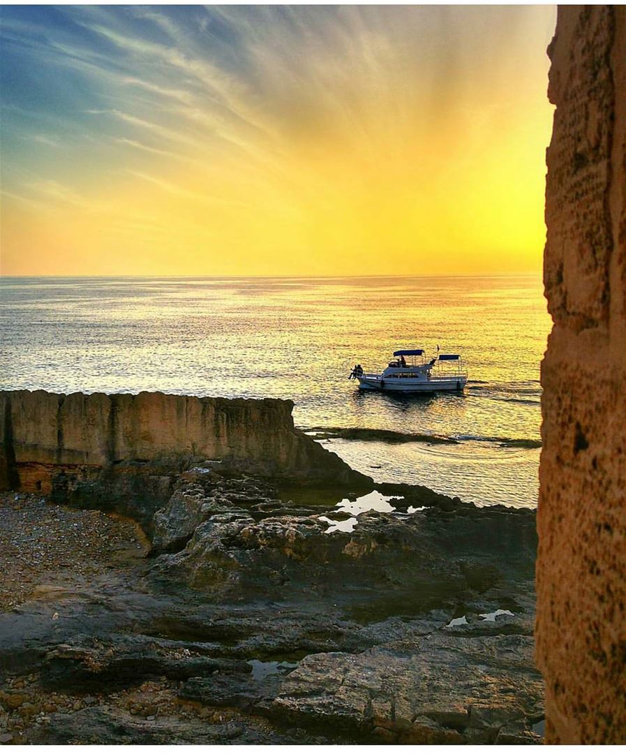  batroun  sunset  mediterranean  sea  mediterraneansea  batrounbeach ... (Phoenicien Wall)
