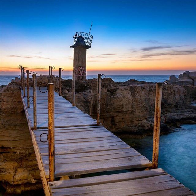  batroun  sunset  old  lighthouse  phoenician  wall  mina  marina ... (Mina Batroun)