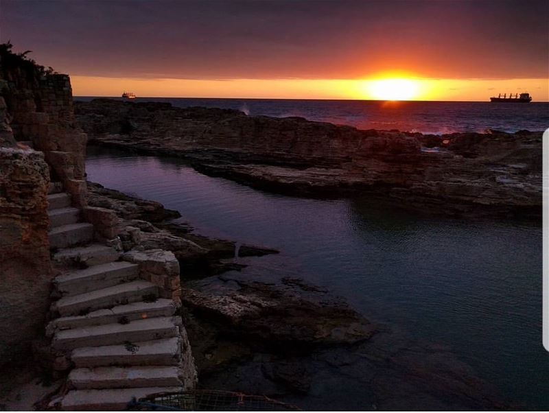  batroun  sunset  phoenician  wall  sea  mediterraneansea  batrounbeach ... (Phoenicien Wall)