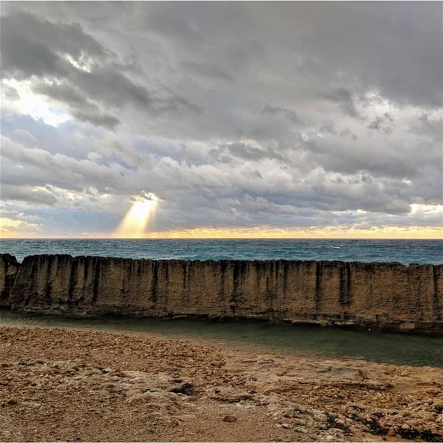  batroun  sunset  phoenician  wall  sea  mediterraneansea  batrounbeach ... (Phoenicien Wall)