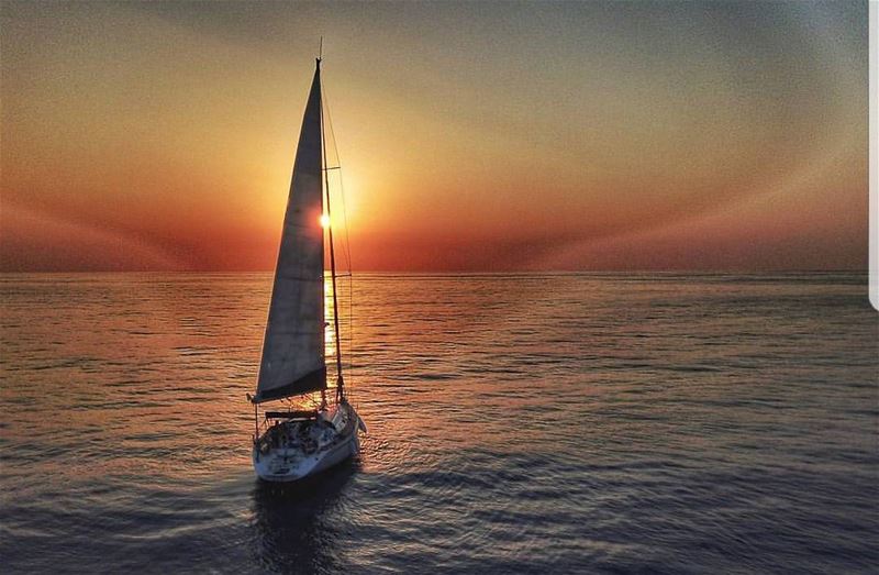  batroun  sunset  sailing  boat  sailingboat  sea  mediterraneansea ... (Batroûn)