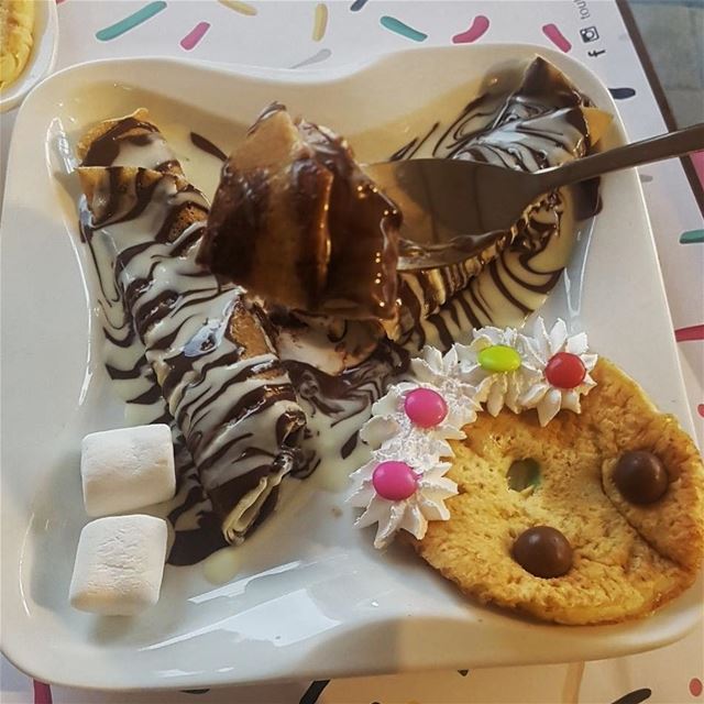  batroun @toutdesweetbatroun  crepe  dessert  chocolate  foodies ... (Tout de sweet batroun)