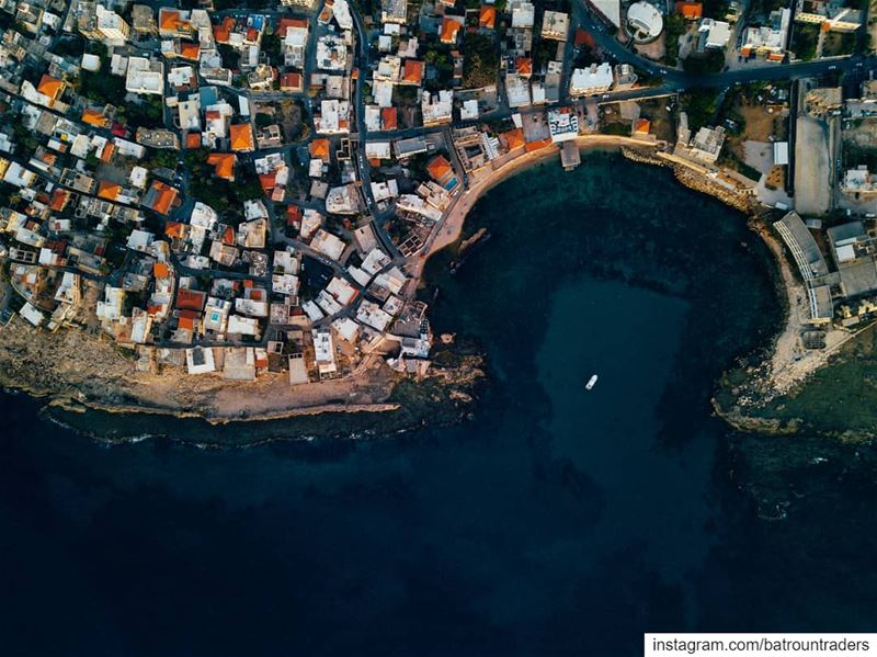  batroun  البترون_سفرة  bahsa  bay  beach  phoenician  wall  old  city ... (Batroûn)