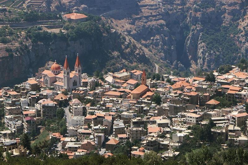  bcharre oldvillage lebanesehouse ... photography photographer... (Bcharré, Liban-Nord, Lebanon)