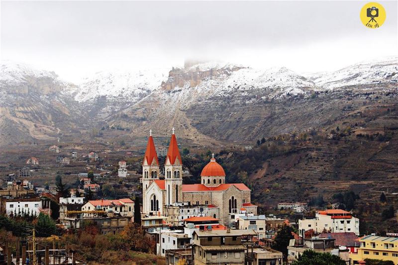 📍Bcharre/كنيسة مار سابا بشرّي📸:Elie abou jaoudé/canon... (Bcharreh, Liban-Nord, Lebanon)