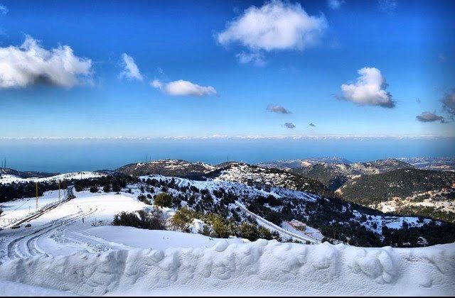 Beach to slopes........ travelawesome  exploretheglobe  ... (Annâya, Mont-Liban, Lebanon)